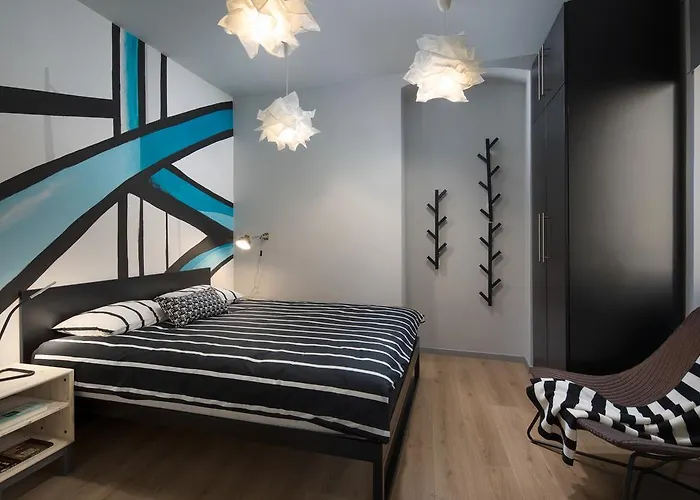 Studio Apartments River